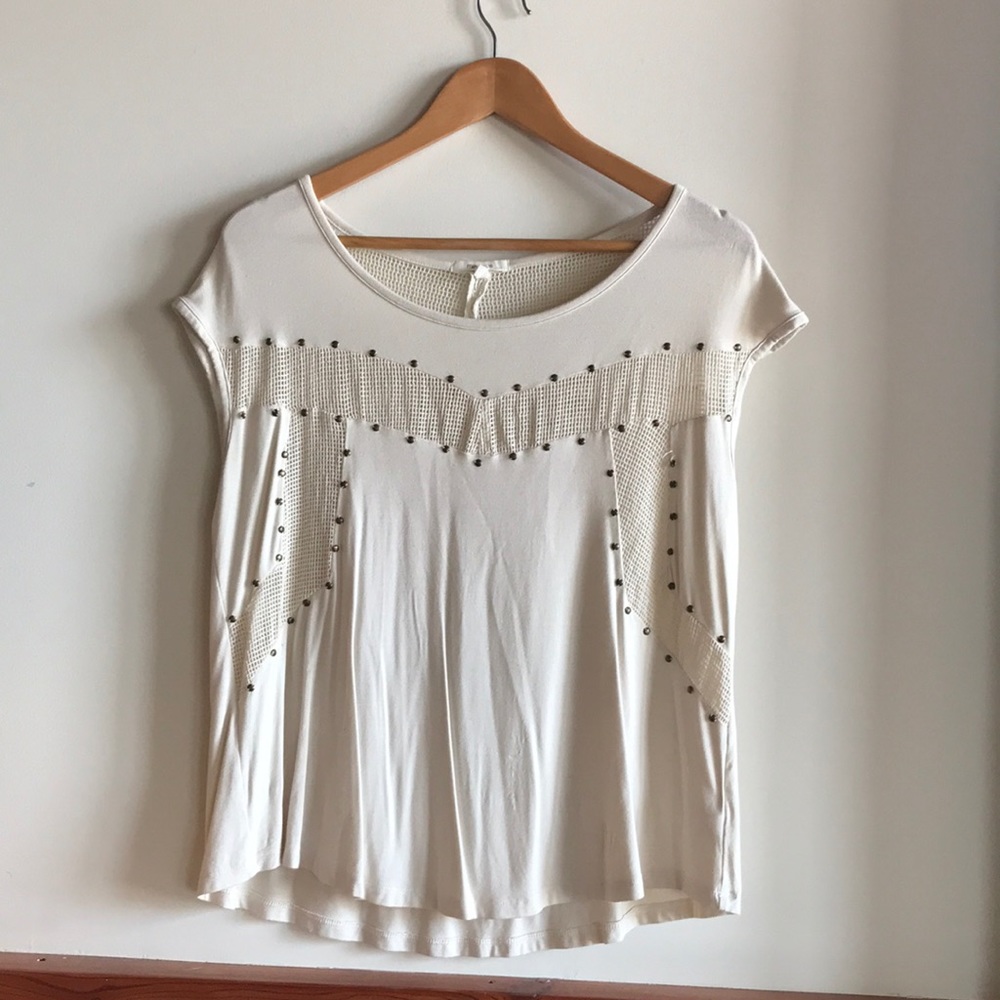 Women’s tan top